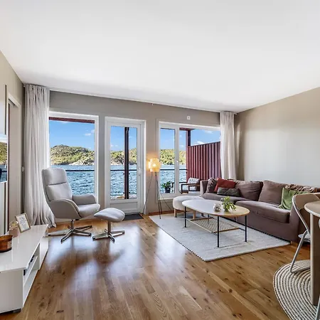 Apartman In Beautiful By The Sea
