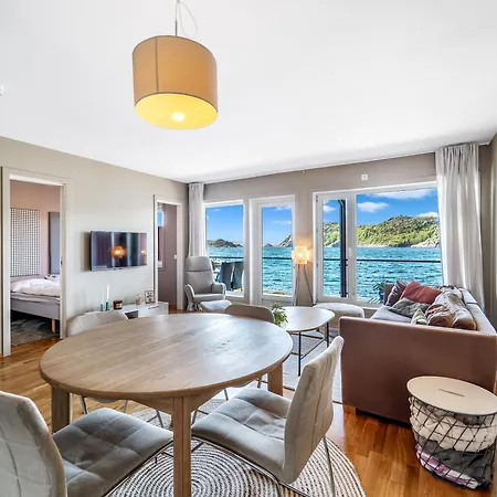 In Beautiful By The Sea Apartman